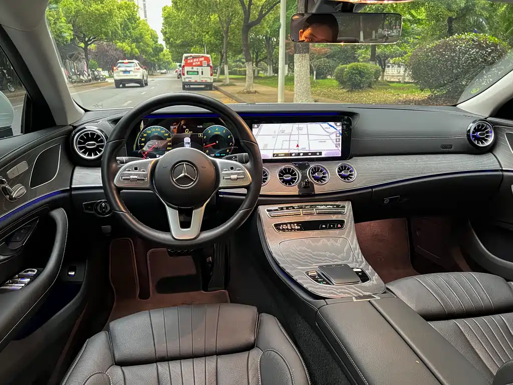Mercedes-Benz CLS 260 2021