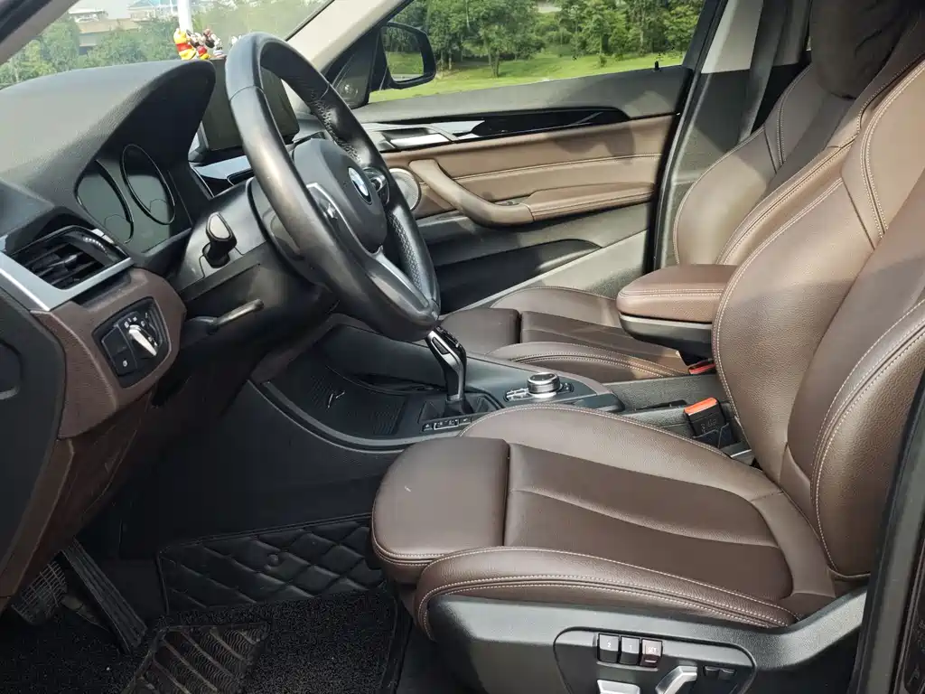 BMW X1 2022 sDrive25Li Leading Edition