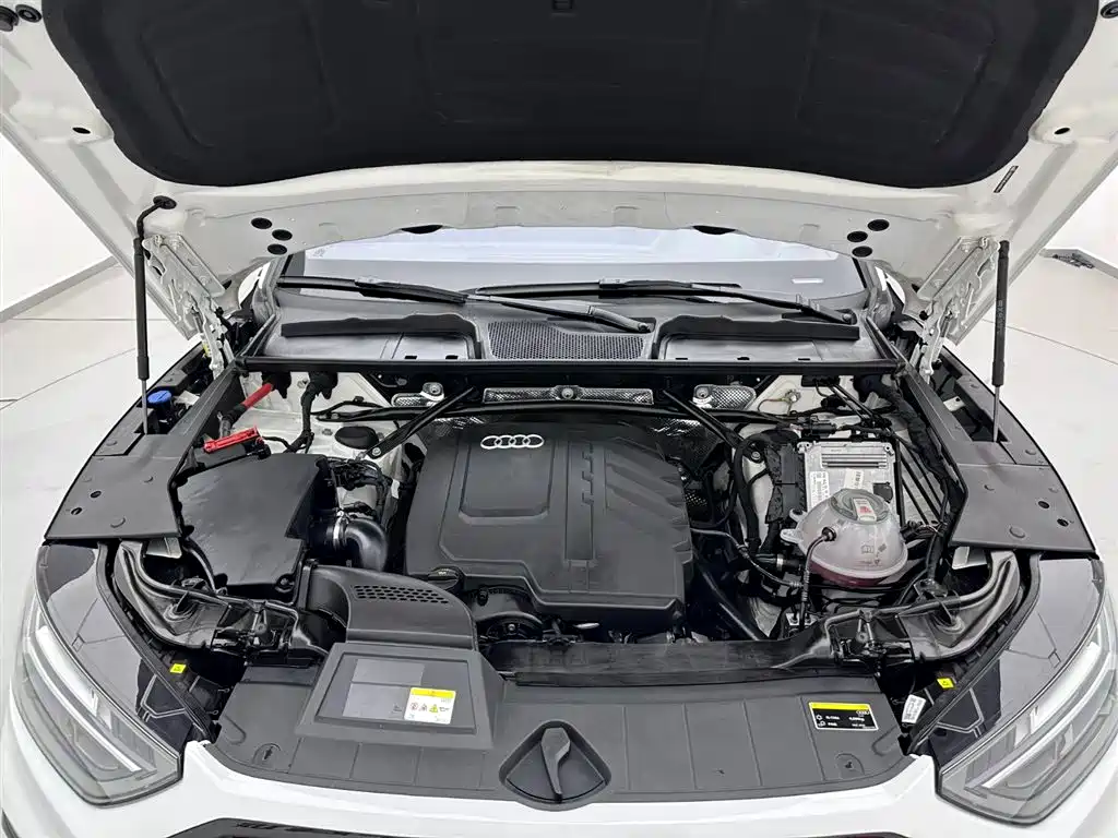 Audi Q5L 2023 40T Luxury Dynamic Edition