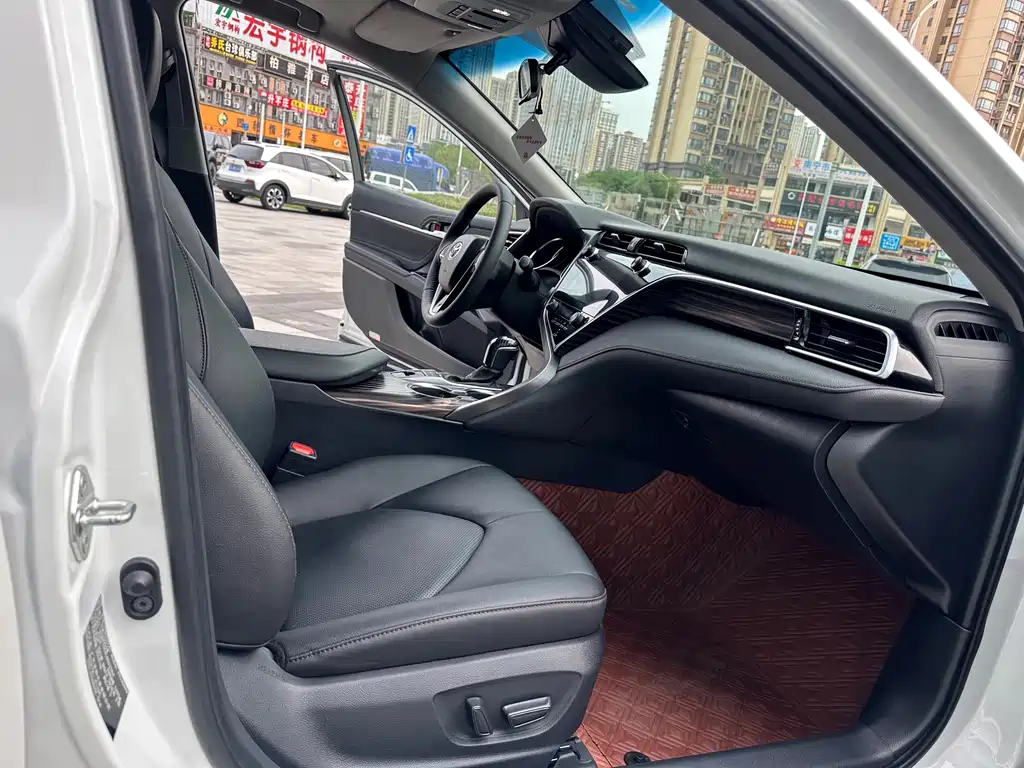Camry 2019 2.5G Luxury Edition China VI