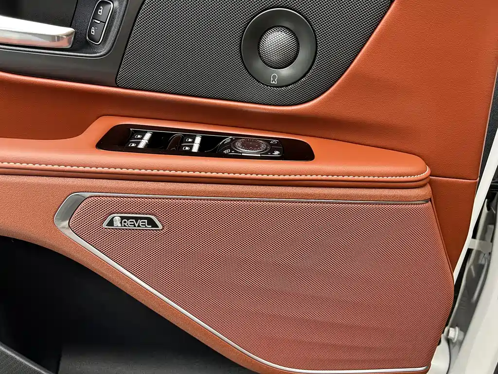 Lincoln Nautilus 2025 2.0T AWD Zunjing Edition