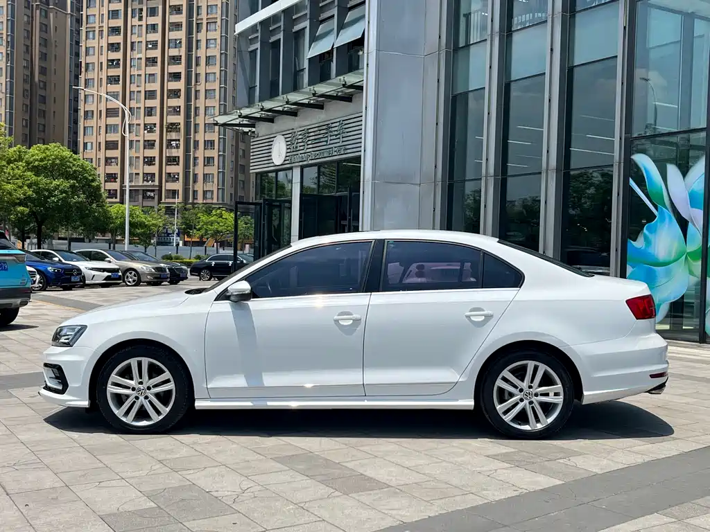 Sagitar 2018 280TSI DSG Yidong Edition