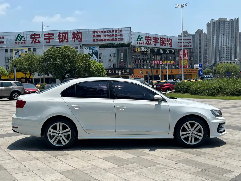 Sagitar 2018 280TSI DSG Yidong Edition