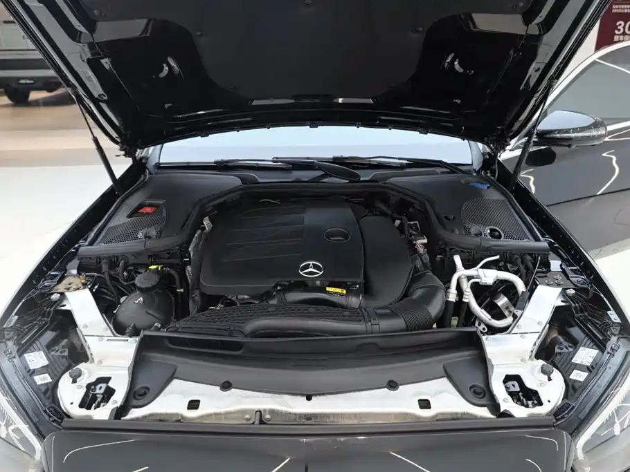 Mercedes-Benz E-Class 2022 Facelift III E 300 L Fashion Edition