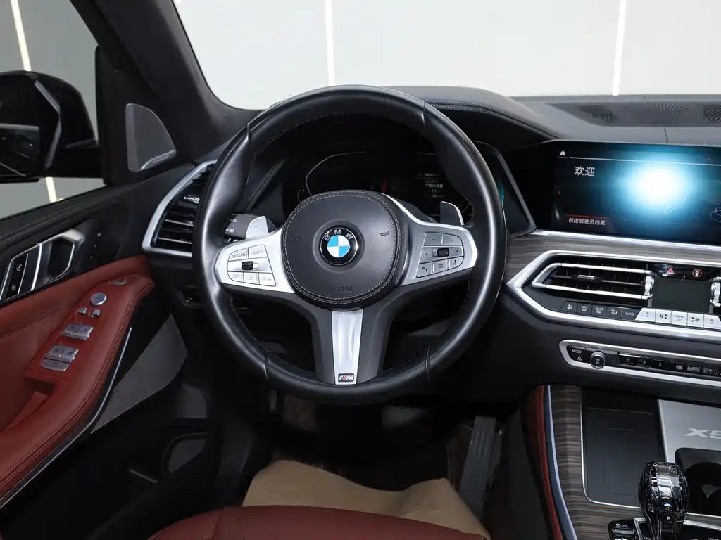 BMW X5 2022 Facelift xDrive 40Li M Sport Package