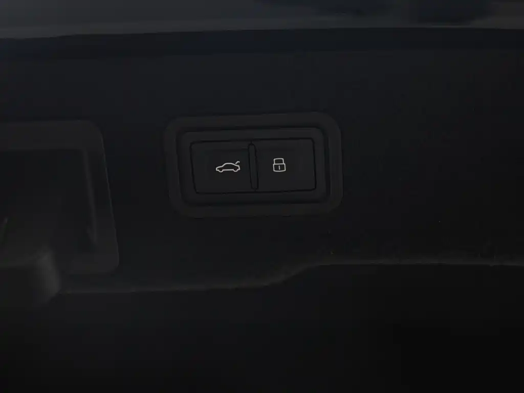 Audi A8 L 50 TFSI quattro