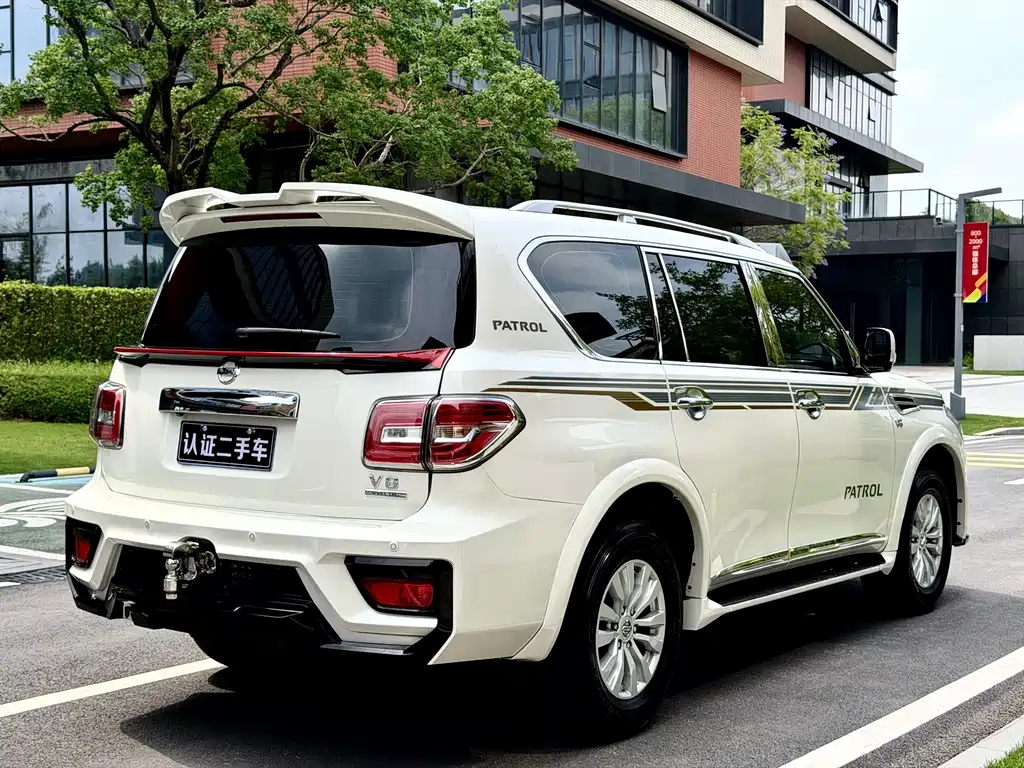 Nissan Patrol 2017 5.6L Standard