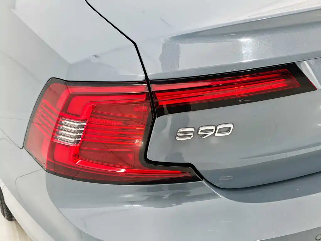 Volvo S90 2021 B5 Zhiyi Luxury Edition