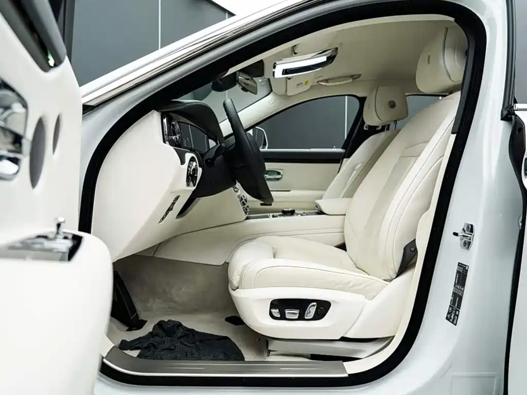 Ghost 2021 6.7T Long Wheelbase
