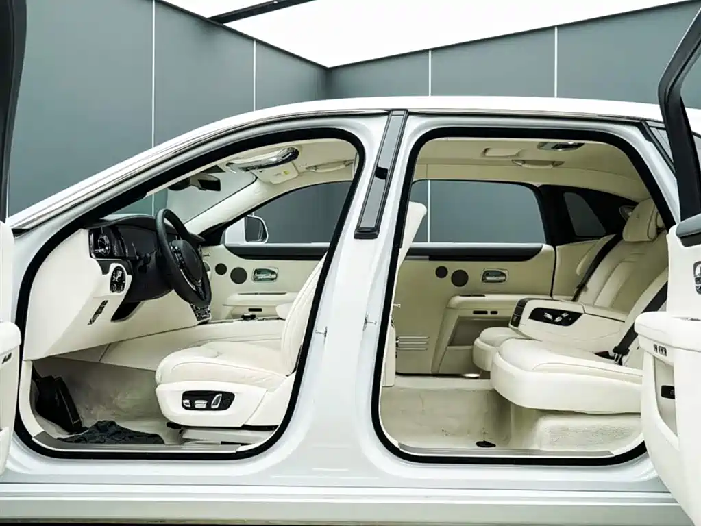 Ghost 2021 6.7T Long Wheelbase