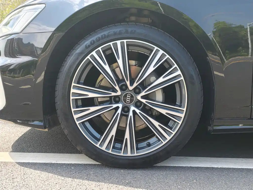 Audi A6L 2024 40 TFSI Luxury Dynamic Edition