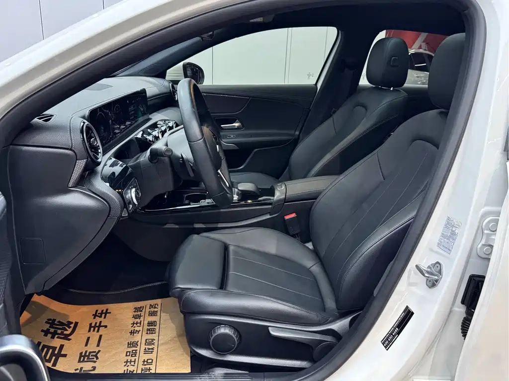 Mercedes-Benz A-Class 2022 A 200 L Sport Sedan Dynamic