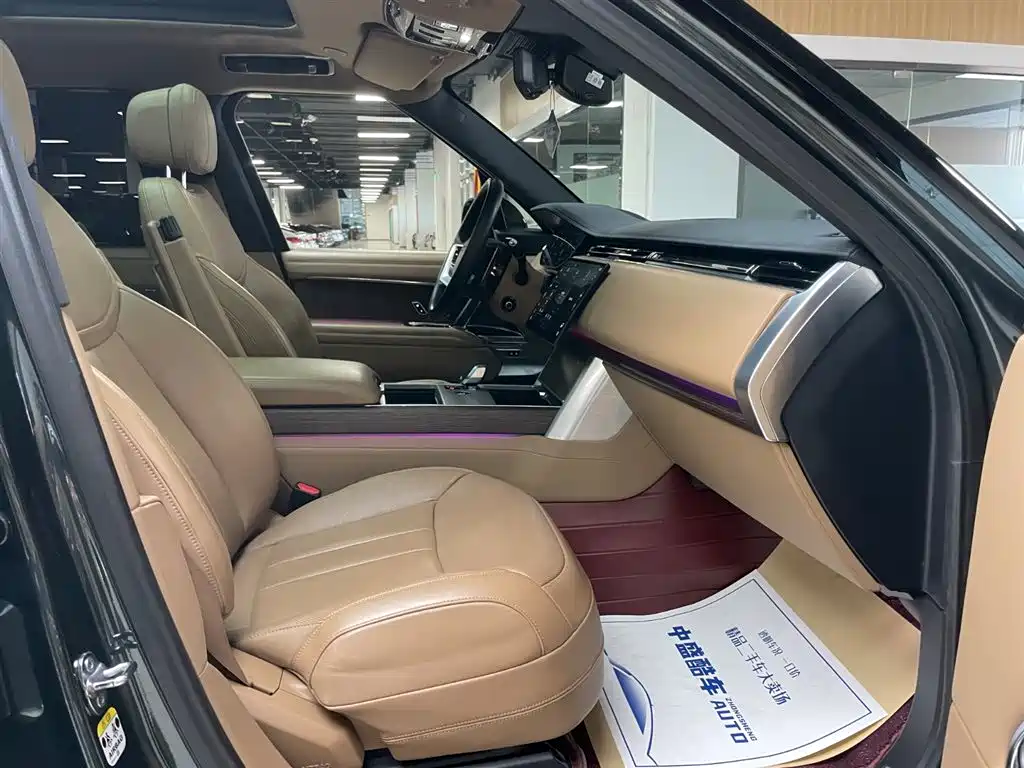 Range Rover 2024 3.0 L6 400PS Extended Edition Seven-Seater