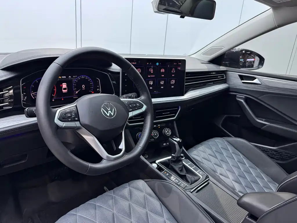 Volkswagen Sagitar 2023 300TSI DSG Beyond Edition