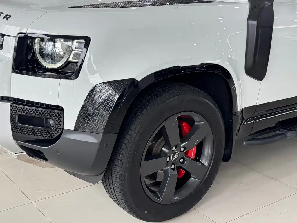 Land Rover Defender 2023 130 3.0T P400 HSE