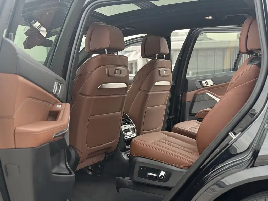 BMW X7 2023 xDrive40i M Sport Package