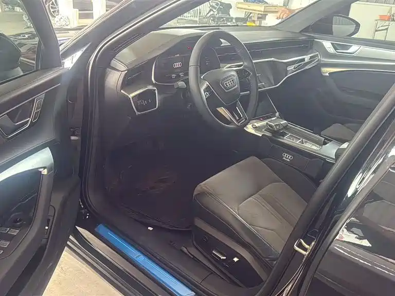 Audi A6L 2024 40 TFSI Luxury Dynamic Edition