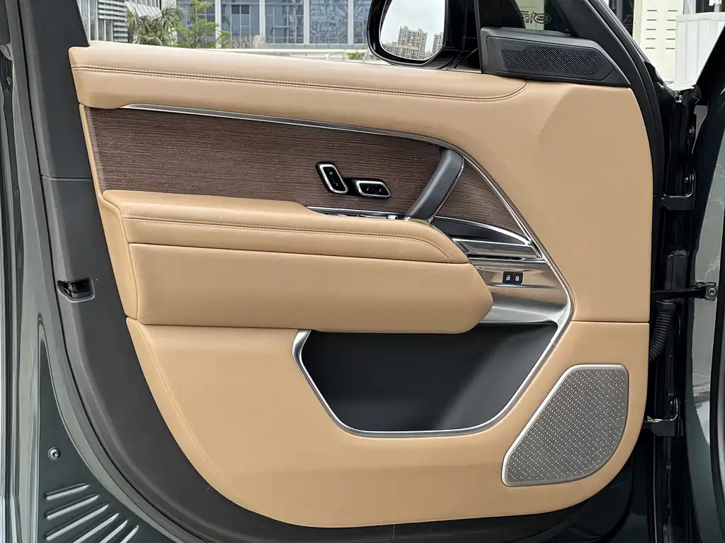 Range Rover 2023 3.0 L6 400PS Autobiography LWB