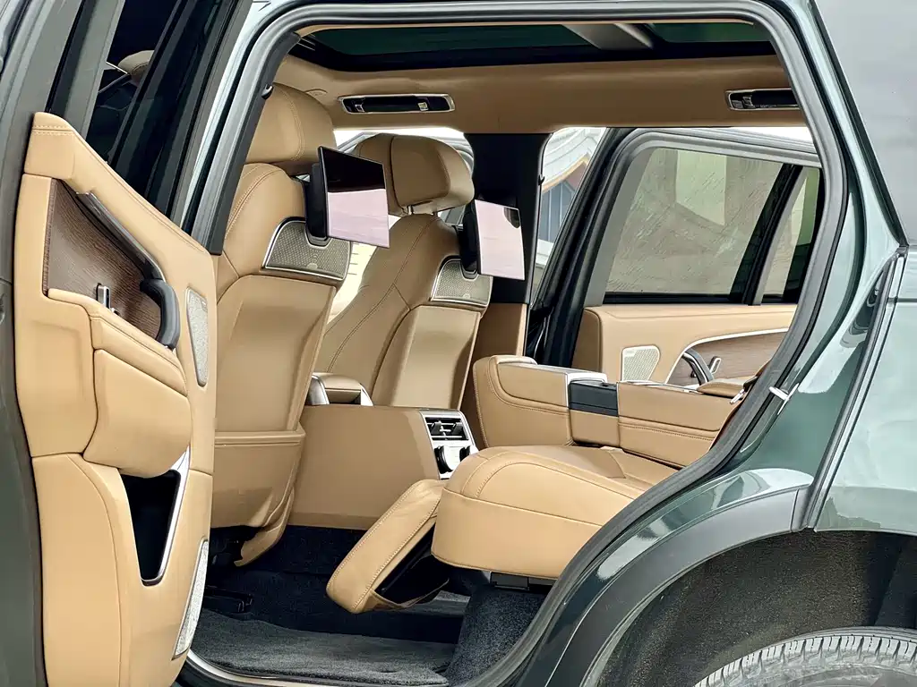 Range Rover 2023 3.0 L6 400PS Autobiography LWB