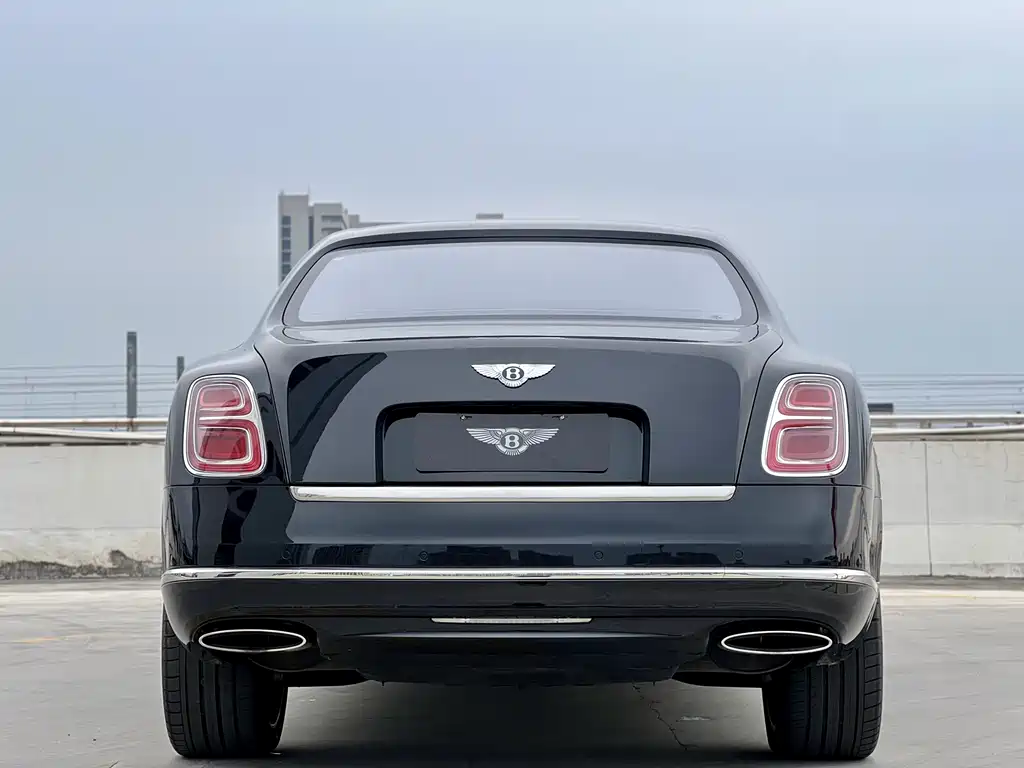 Bentley Mulsanne 2017 6.8T Long Wheelbase Edition