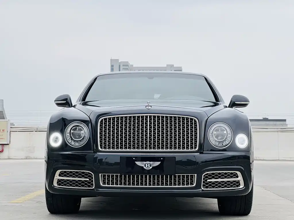 Bentley Mulsanne 2017 6.8T Long Wheelbase Edition