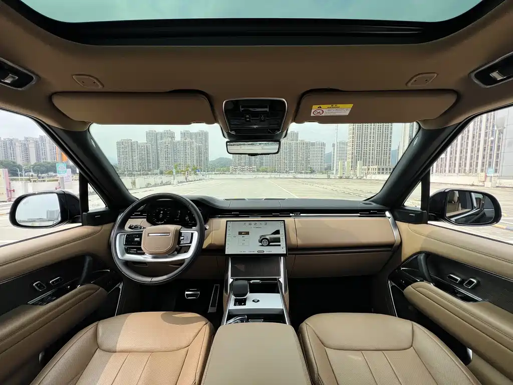 Range Rover 2024 3.0 L6 400PS Autobiography LWB