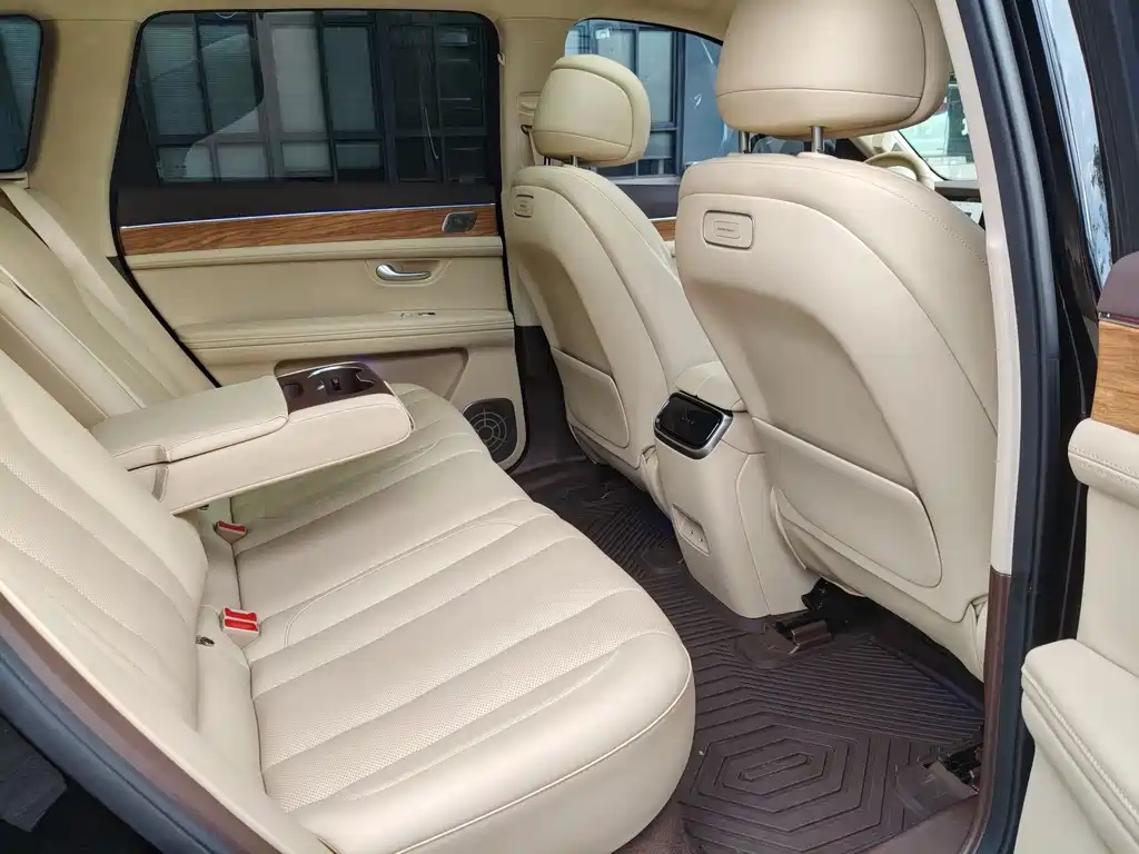AITO M7 1.5T RWD Plus 5-Seater 2024