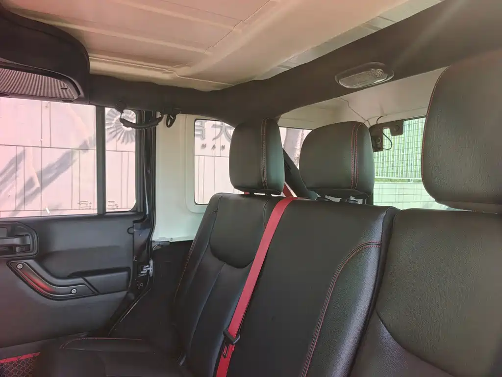 Wrangler 2017 3.6L Rubicon Recon 10th Anniversary Limited Edition