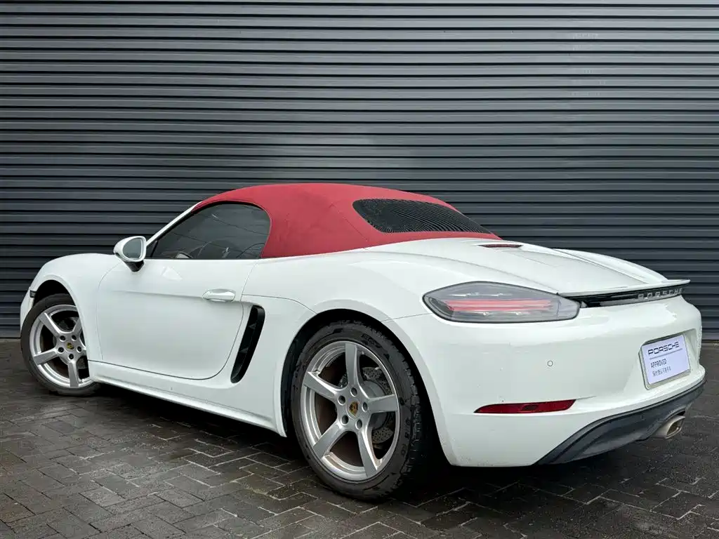 Porsche 718 Boxster 2.0T 2022