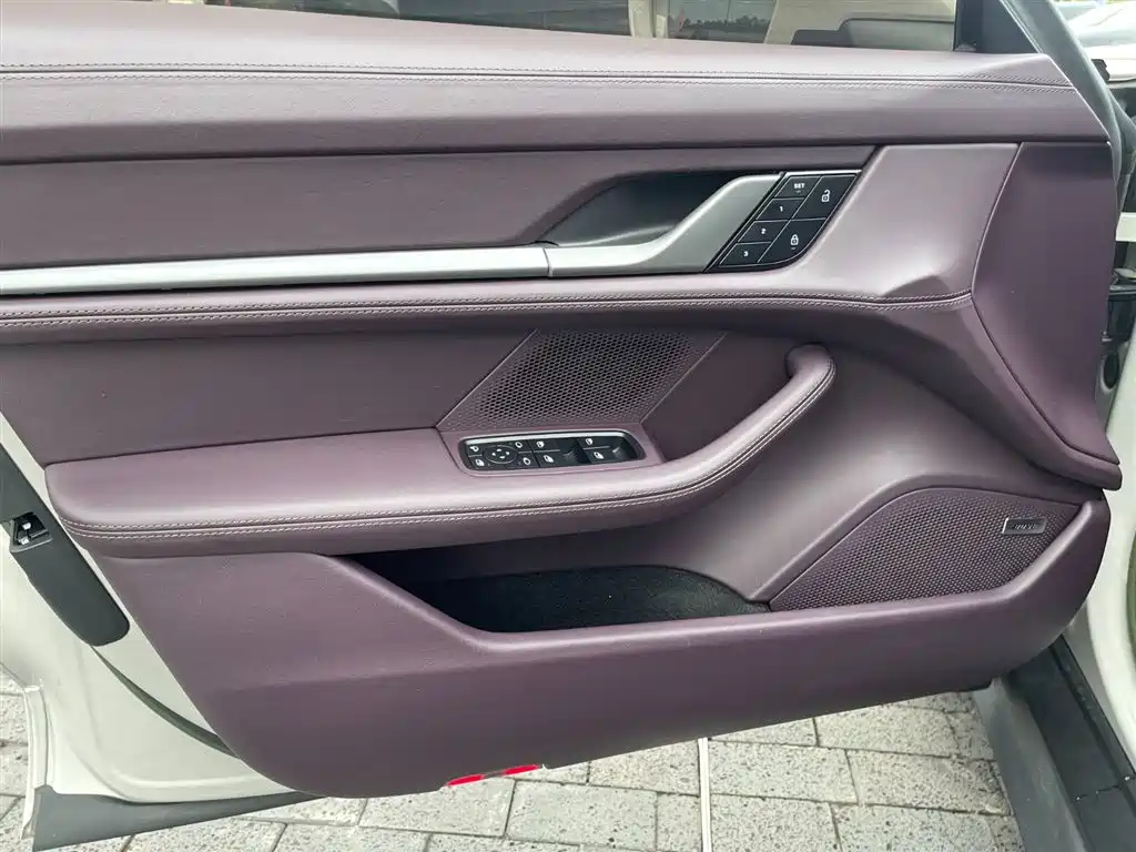 Porsche Taycan 2022