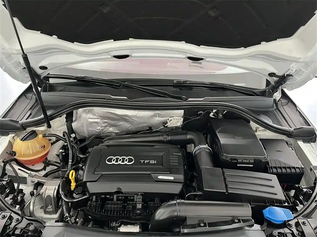 Audi Q3 2017 35 TFSI quattro Fashion Edition