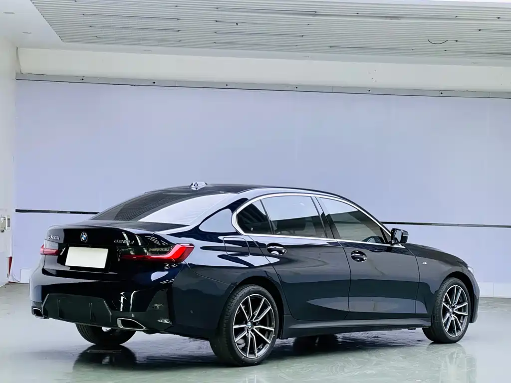 BMW 3 Series 2023 325Li M Sport Package