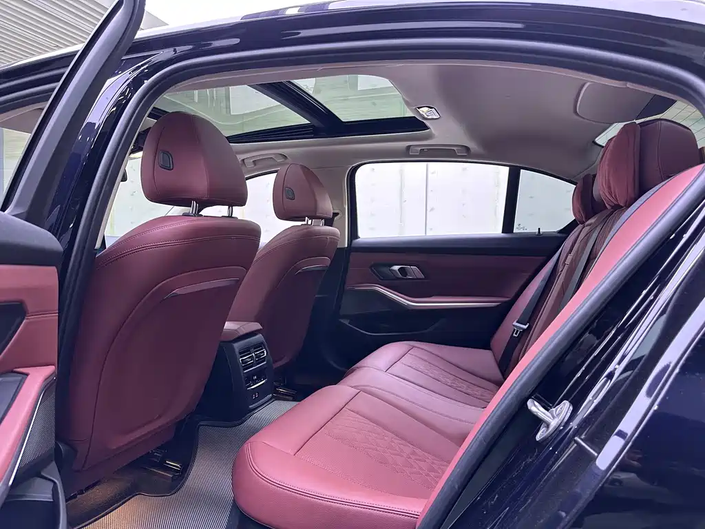 BMW 3 Series 2023 325Li M Sport Package