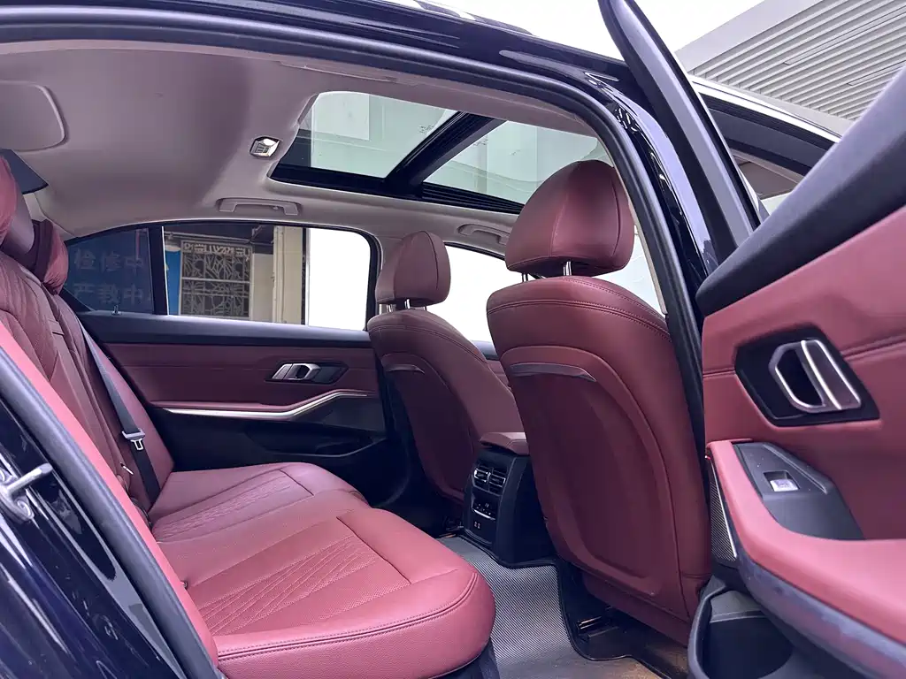 BMW 3 Series 2023 325Li M Sport Package
