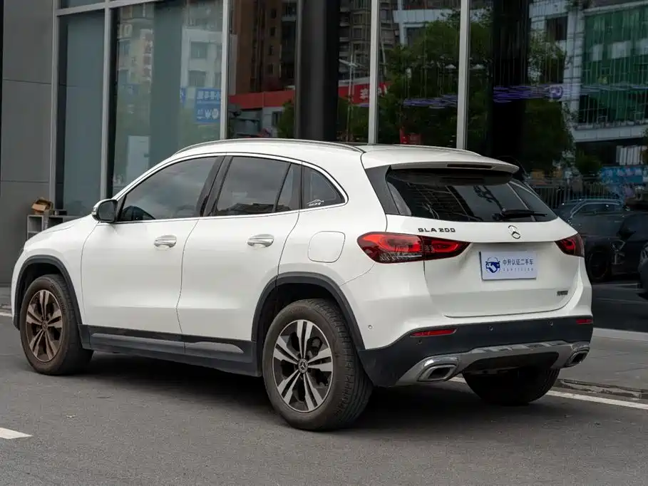 Mercedes-Benz GLA 200 2022 Facelift