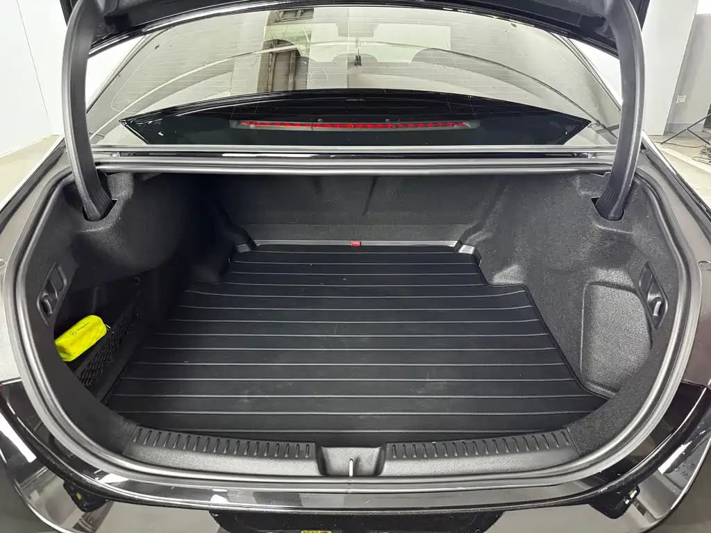 Mercedes-Benz E-Class 2024 Facelift E 300 L Fashion Edition