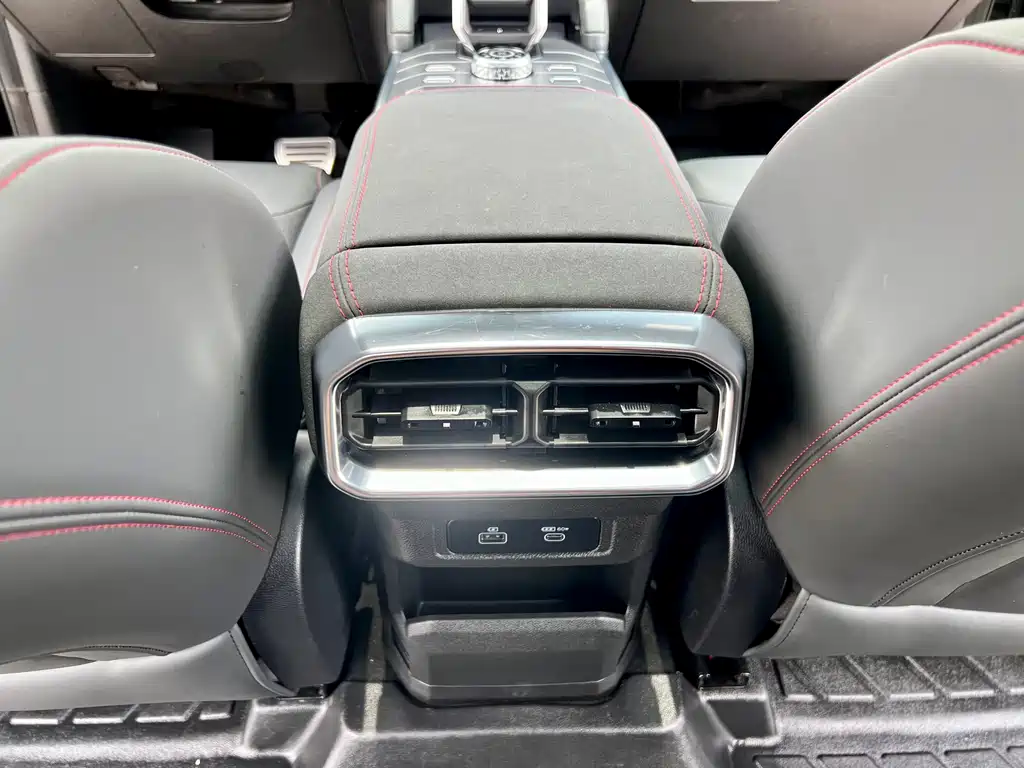 Jetour Traveler 2023 2.0T 4WD Cross PRO+