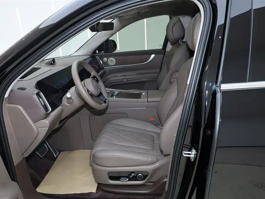 AITO M9 2024 EREV Ultra Edition 42kWh 6-Seater