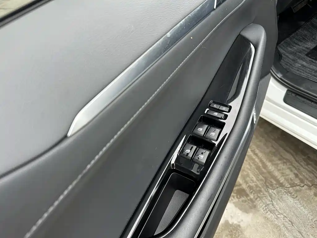 Changan Eado PLUS 2023 1.5T DCT Premium