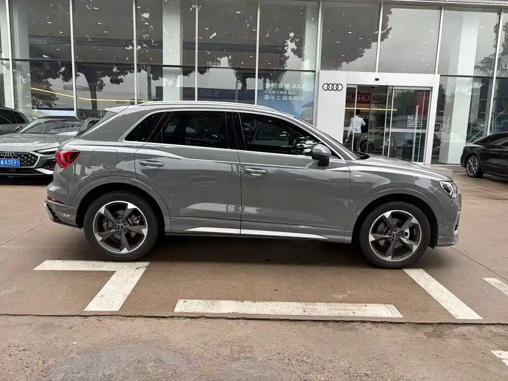Audi Q3 2024 35 TFSI Fashion Dynamic