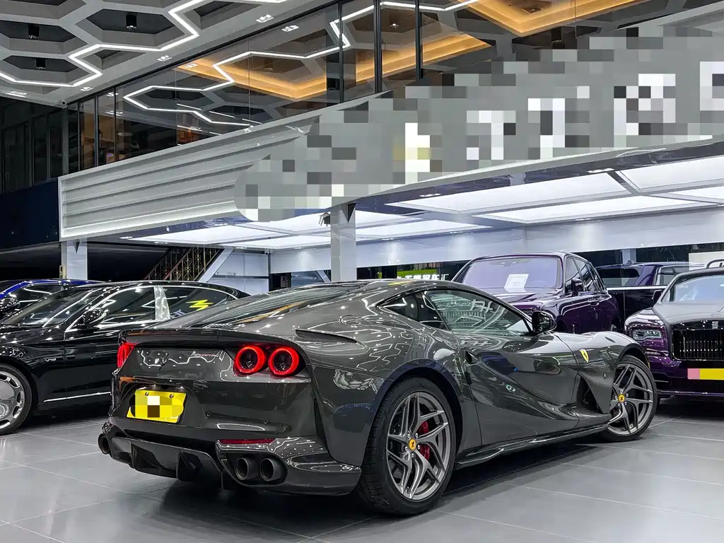 Ferrari 812 Superfast