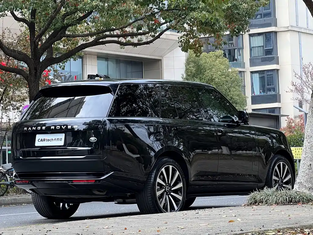 Range Rover 2023 3.0 L6 360PS Vogue Edition