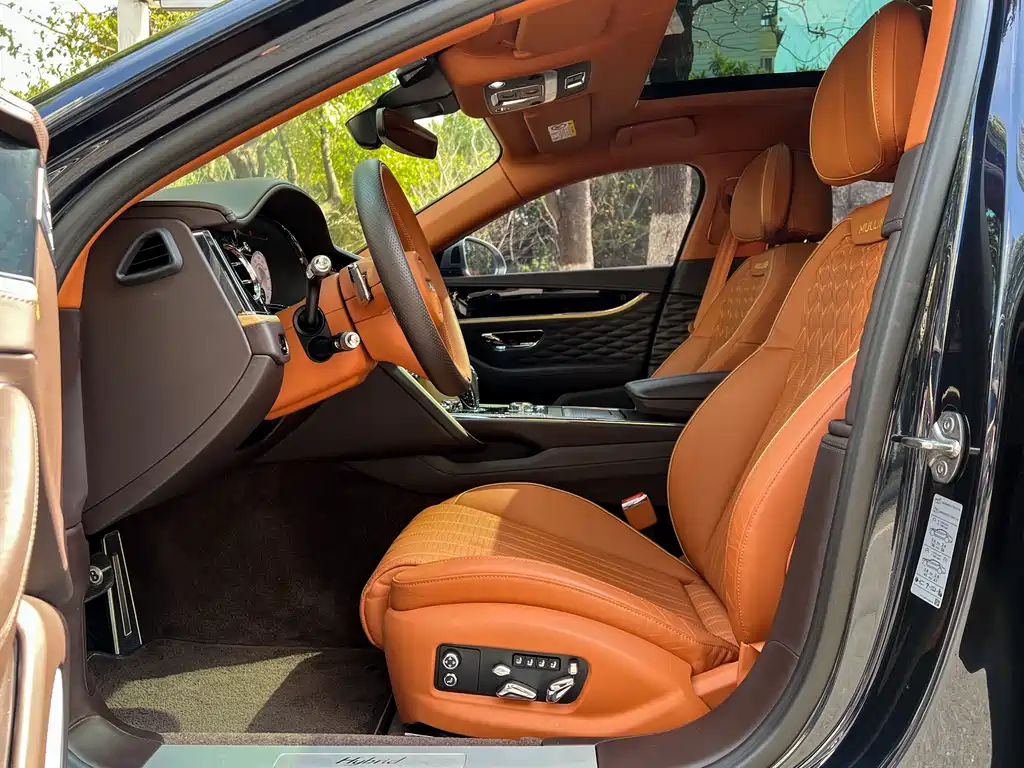 2022 Bentley Flying Spur Plug-in Hybrid 2.9T V6 Mulliner