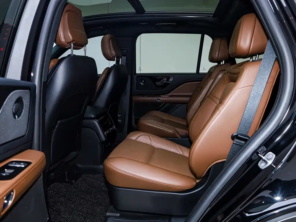Lincoln Aviator 2023 3.0T V6 AWD Reserve Edition 6-Seater