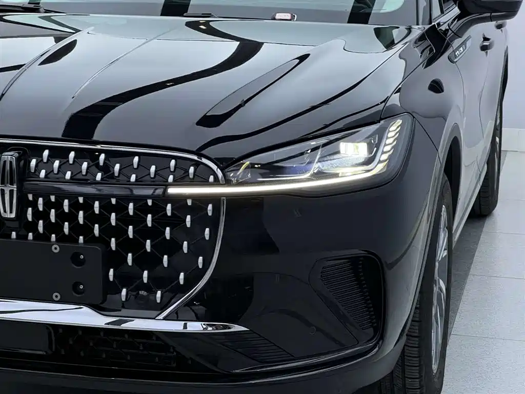 Lincoln Corsair 2024 2.0T FWD Prestige Edition