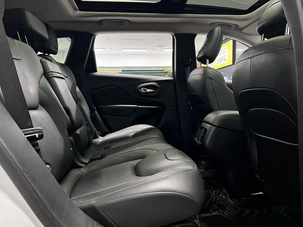 Jeep Cherokee 2017 2.4L Limited