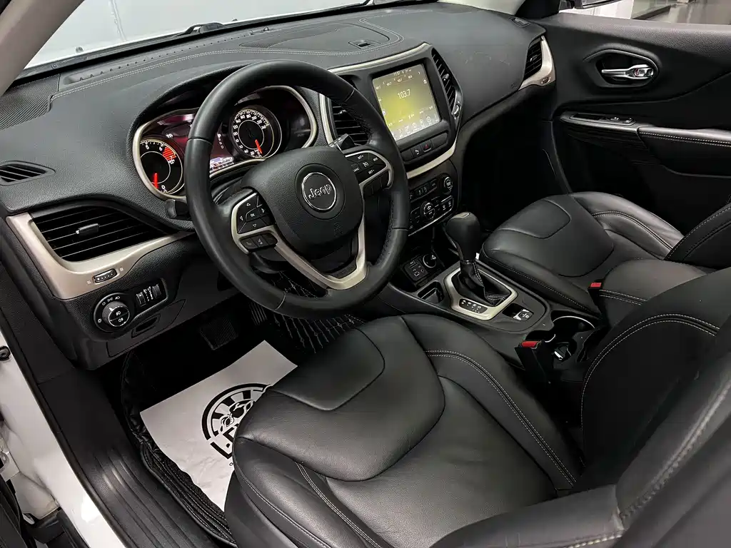 Jeep Cherokee 2017 2.4L Limited