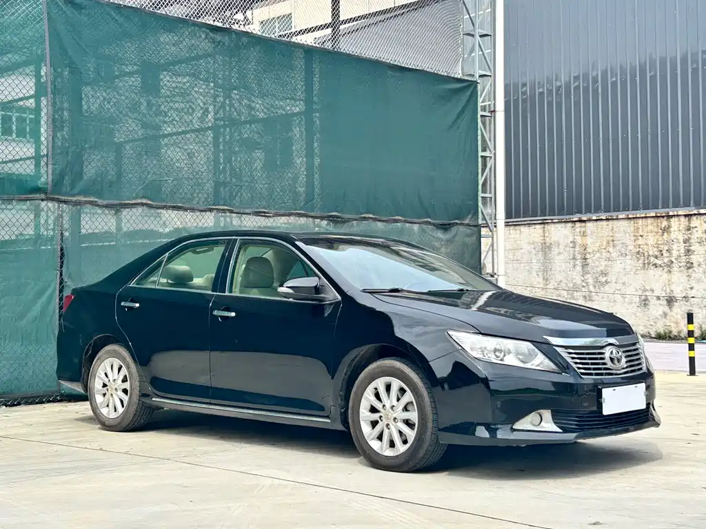 Camry 2012 2.0G Luxury Edition