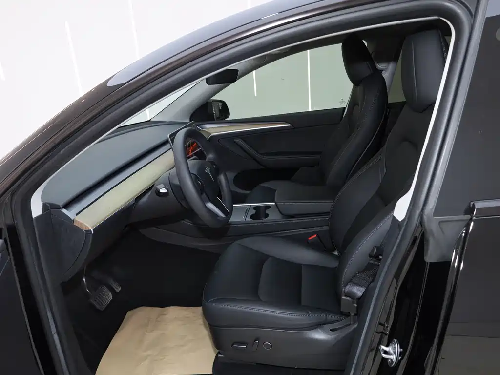 Tesla Model Y 2022 RWD