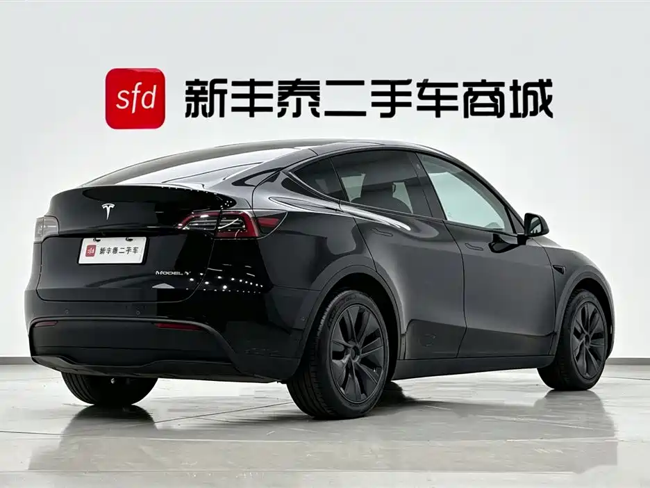 Tesla Model Y 2023 Long Range All-Wheel Drive